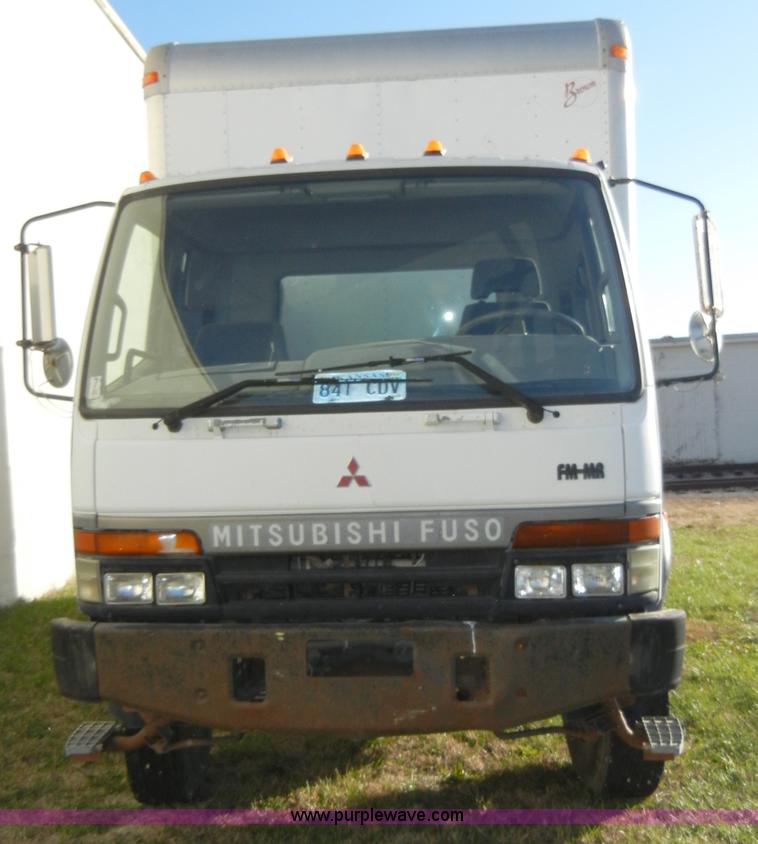 image for item A3322 1999 Mitsubishi FM617 box truck