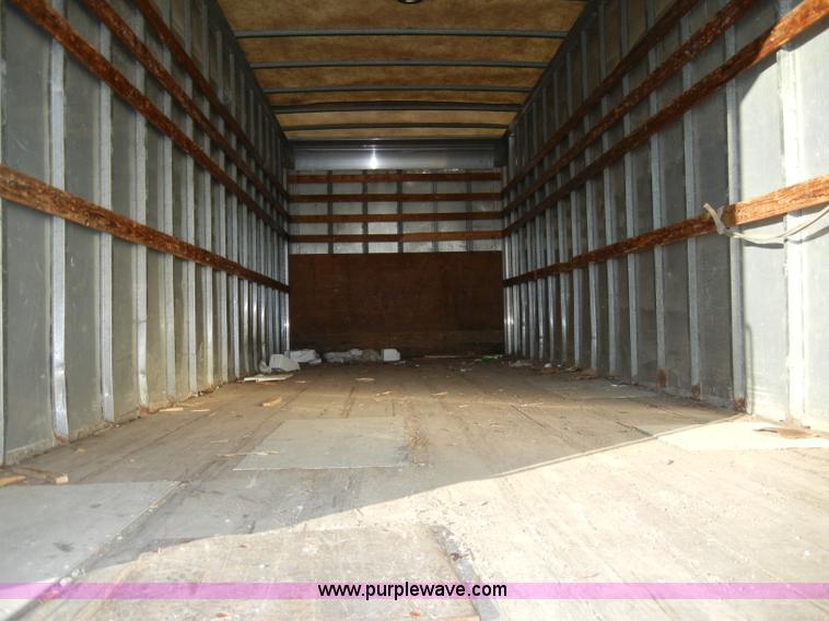 image for item A3322 1999 Mitsubishi FM617 box truck