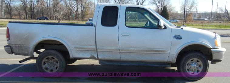 image for item A3352 1998 Ford F250 XLT pickup