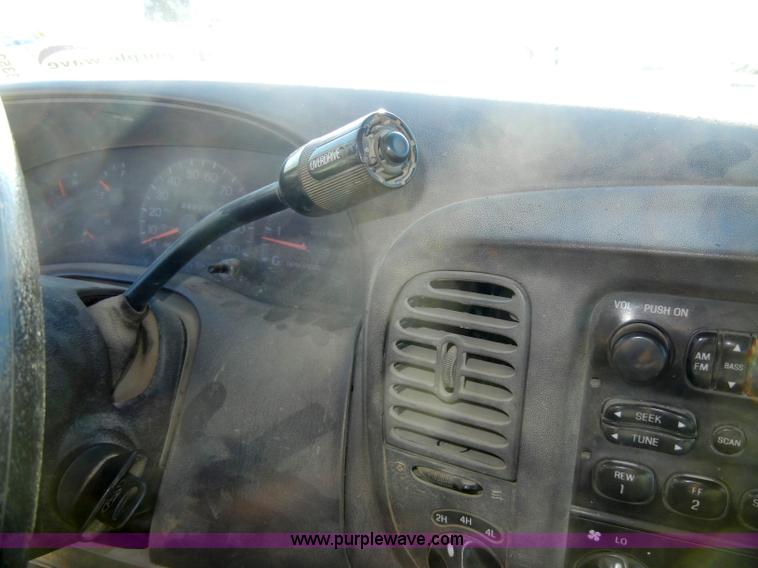 image for item A3352 1998 Ford F250 XLT pickup