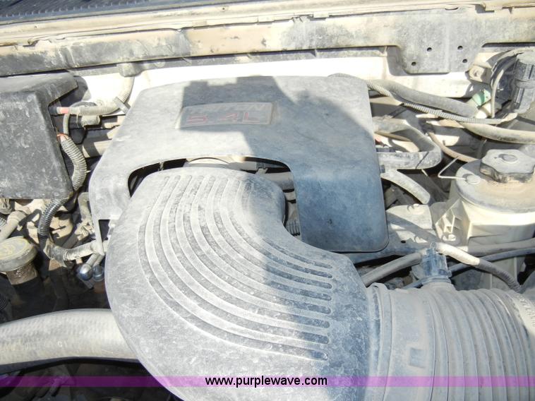 image for item A3352 1998 Ford F250 XLT pickup