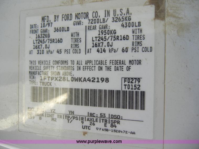 image for item A3352 1998 Ford F250 XLT pickup