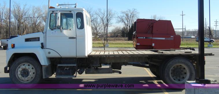 image for item A3353 1989 Mack CS250P flatbed truck