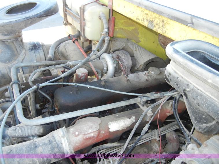 image for item A3353 1989 Mack CS250P flatbed truck