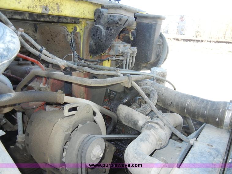 image for item A3353 1989 Mack CS250P flatbed truck