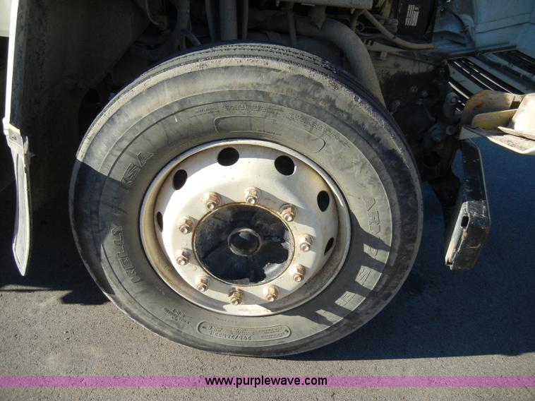 image for item A3353 1989 Mack CS250P flatbed truck