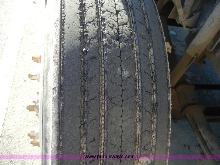 image for item A3353 1989 Mack CS250P flatbed truck