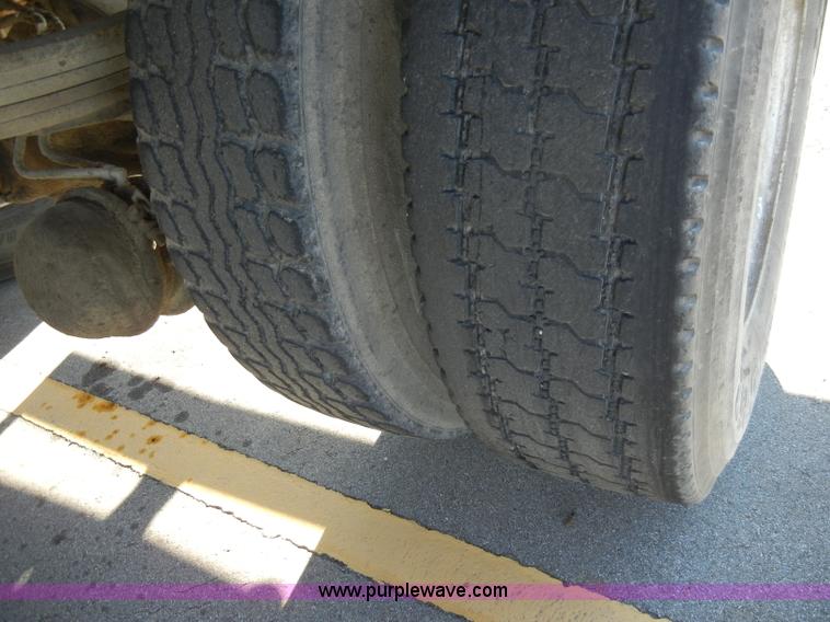 image for item A3353 1989 Mack CS250P flatbed truck