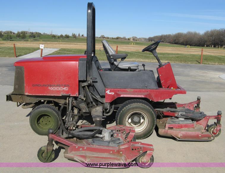 image for item A4491 2004 Toro Ground Master 4000D golf course mower