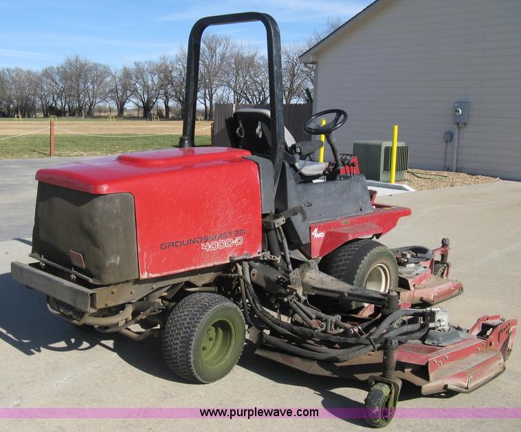 image for item A4491 2004 Toro Ground Master 4000D golf course mower