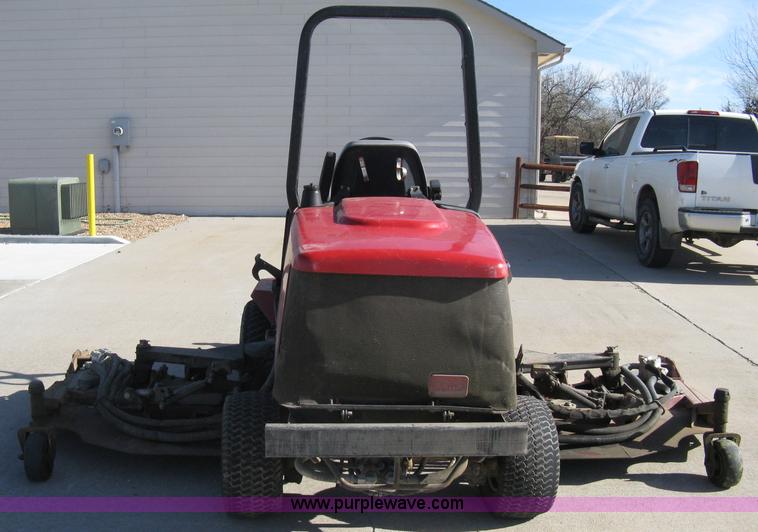 image for item A4491 2004 Toro Ground Master 4000D golf course mower