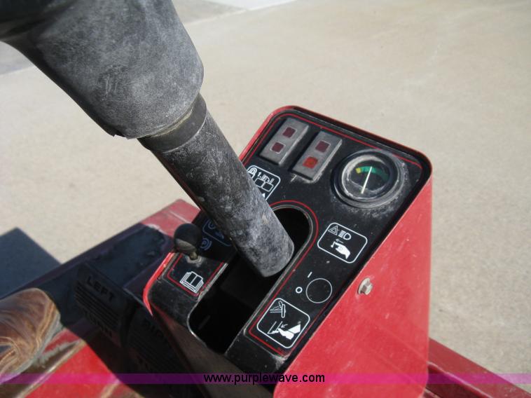 image for item A4491 2004 Toro Ground Master 4000D golf course mower