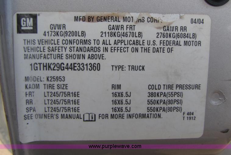 image for item B2131 2004 GMC Sierra 2500HD extended cab pickup truck