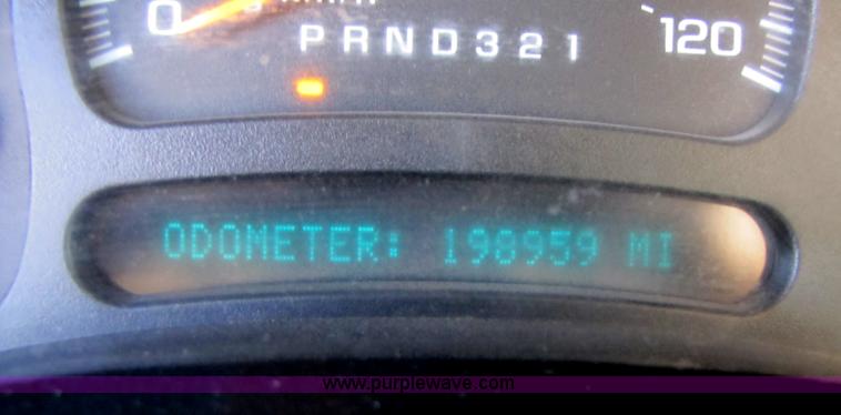 image for item B2132 2007 GMC Sierra 2500HD extended cab pickup truck