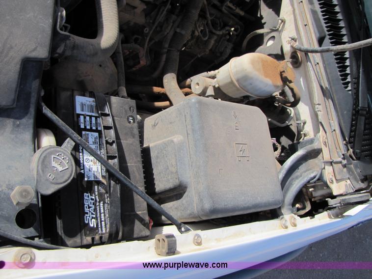 image for item B2132 2007 GMC Sierra 2500HD extended cab pickup truck