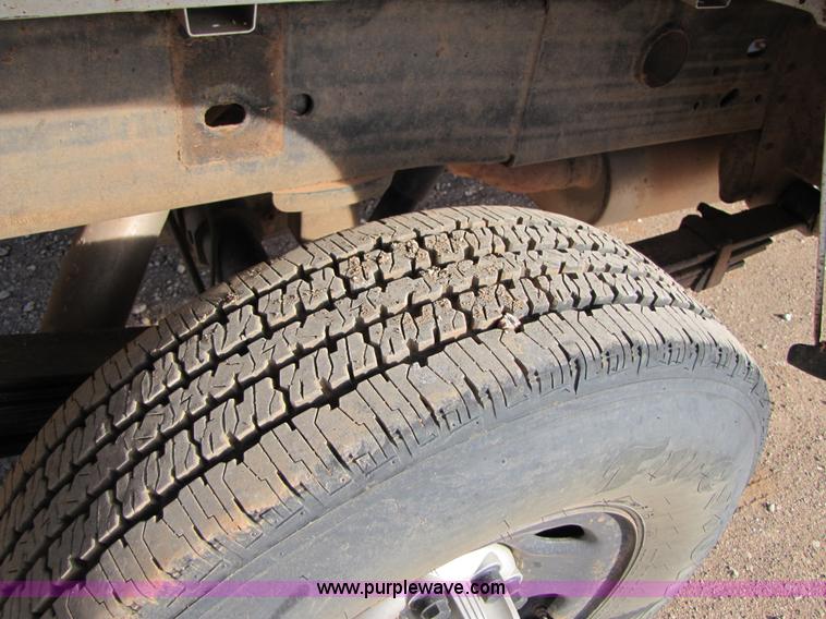 image for item B2132 2007 GMC Sierra 2500HD extended cab pickup truck