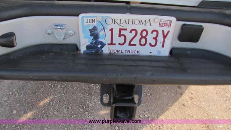 image for item B2132 2007 GMC Sierra 2500HD extended cab pickup truck