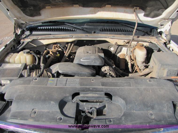 image for item B2134 2007 Chevrolet Silverado 2500HD extended cab pickup truck