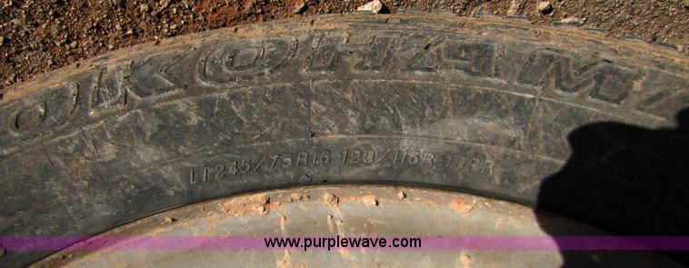 image for item B2134 2007 Chevrolet Silverado 2500HD extended cab pickup truck