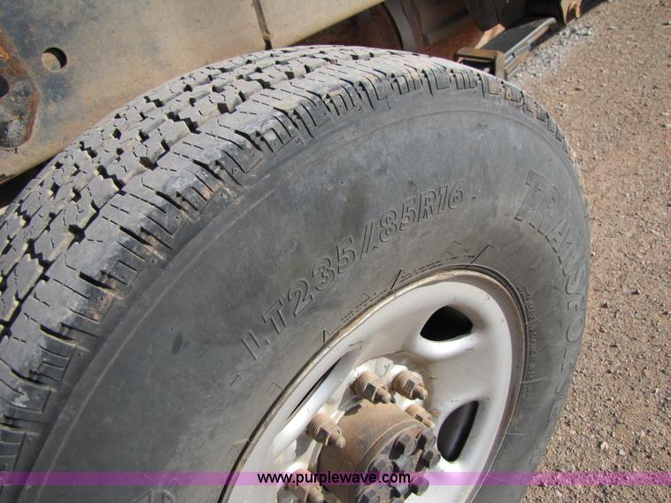 image for item B2134 2007 Chevrolet Silverado 2500HD extended cab pickup truck