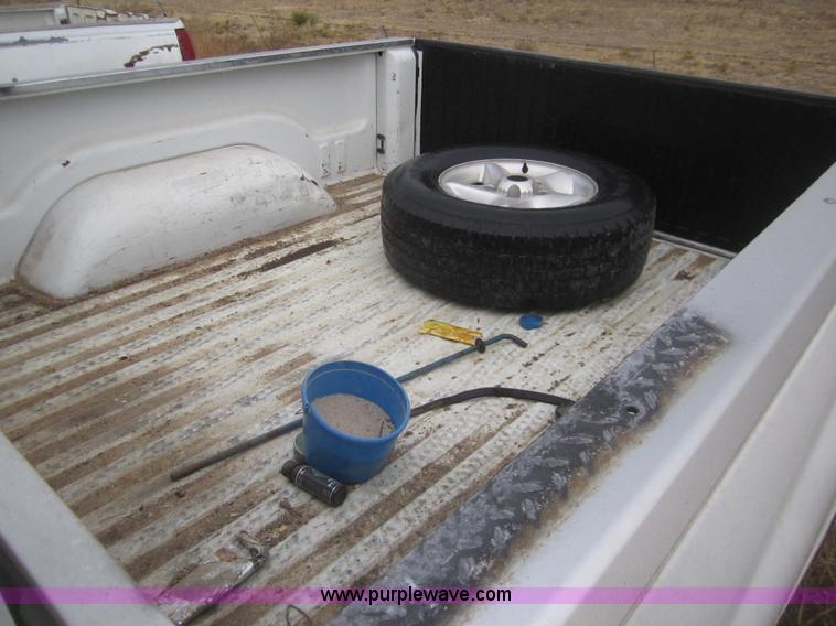 image for item B3102 1999 Dodge Ram 1500 pickup truck