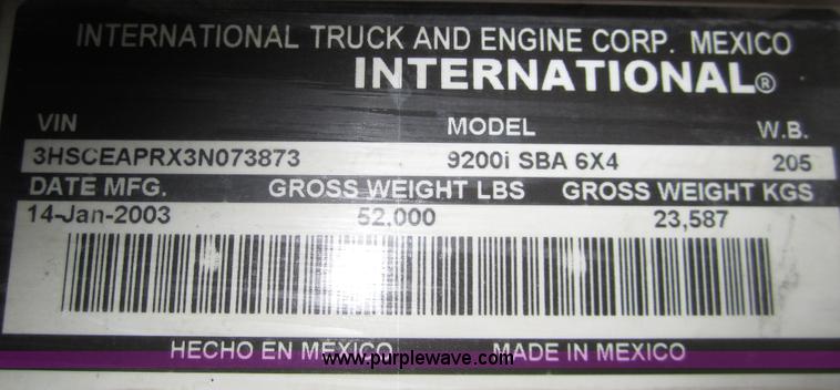 image for item B3106 2003 International 9200i semi truck