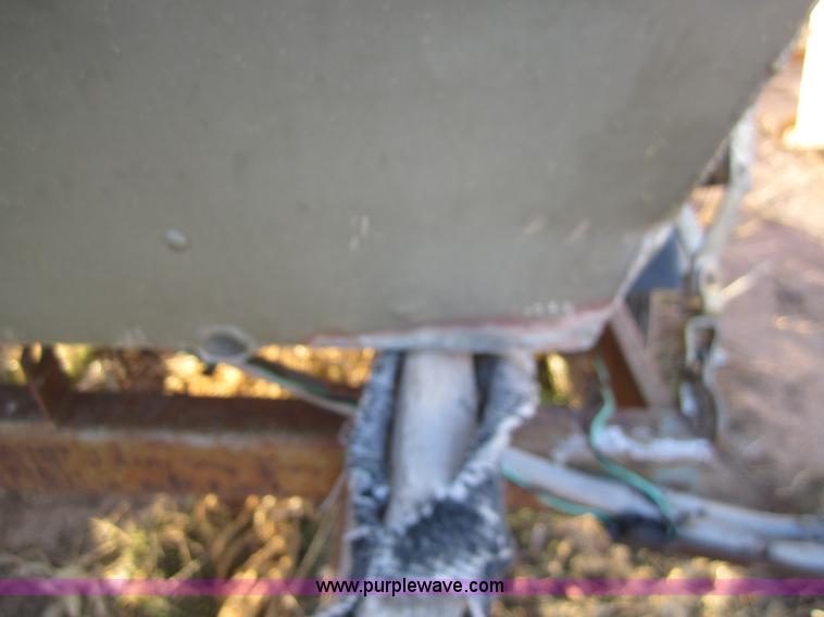 image for item B3139 Lowe 10' flat bottom aluminum boat