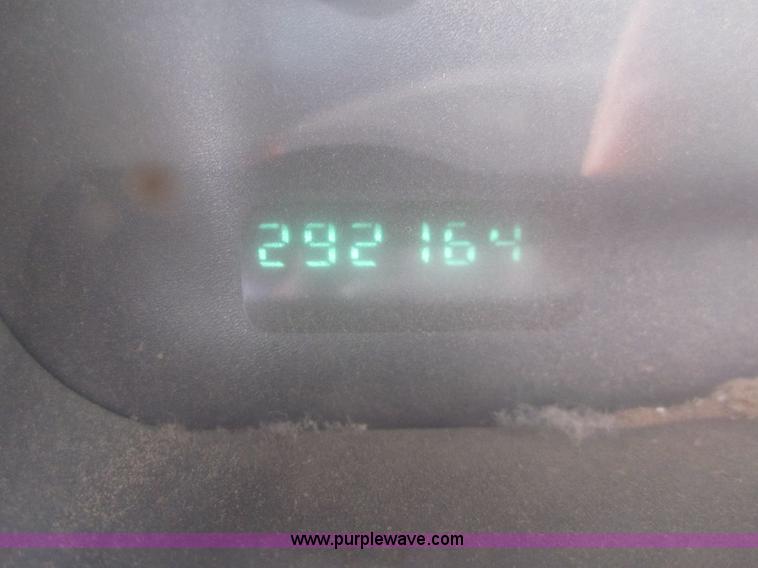 image for item B3146 2001 Dodge Ram 2500 quad cab pickup truck