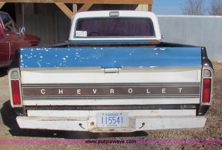 image for item B7032 1972 Chevrolet Cheyenne C10 pickup truck
