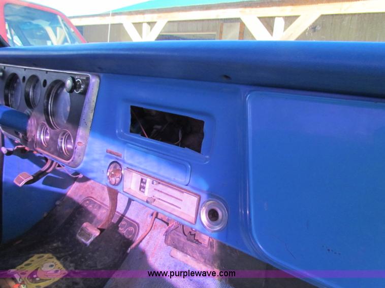 image for item B7032 1972 Chevrolet Cheyenne C10 pickup truck