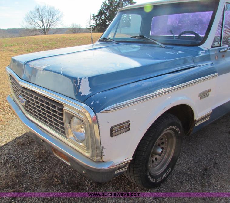 image for item B7032 1972 Chevrolet Cheyenne C10 pickup truck