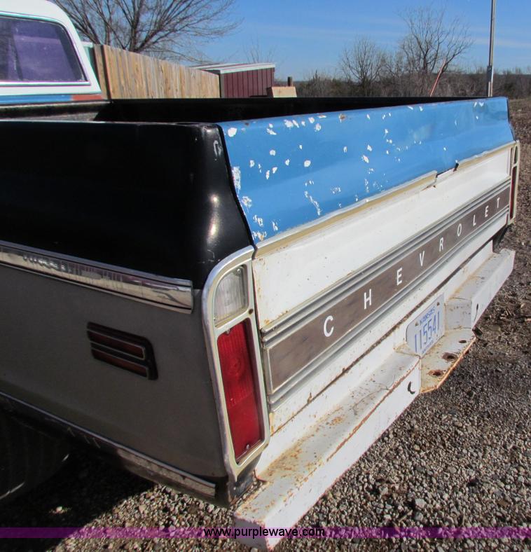 image for item B7032 1972 Chevrolet Cheyenne C10 pickup truck