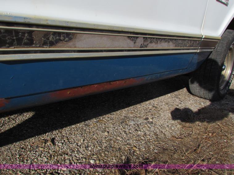 image for item B7032 1972 Chevrolet Cheyenne C10 pickup truck