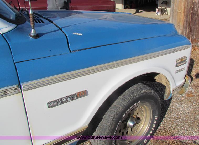 image for item B7032 1972 Chevrolet Cheyenne C10 pickup truck