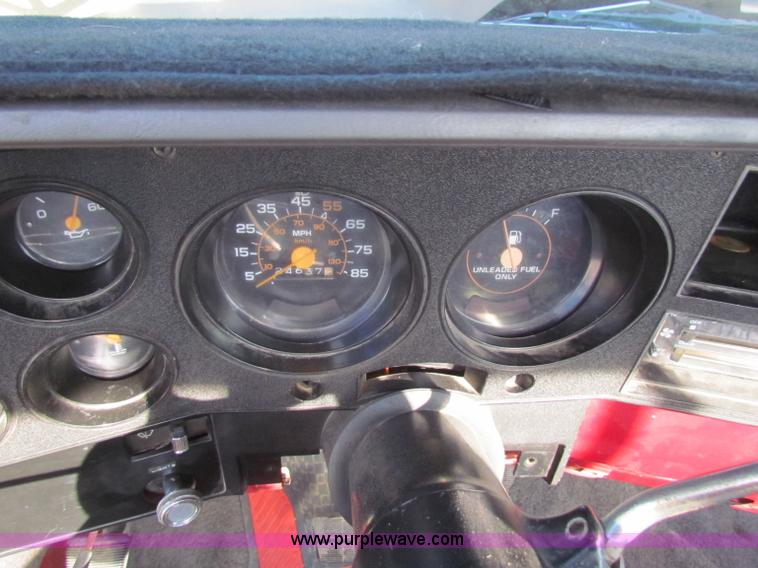 image for item B7033 1981 Chevrolet C10 pickup truck