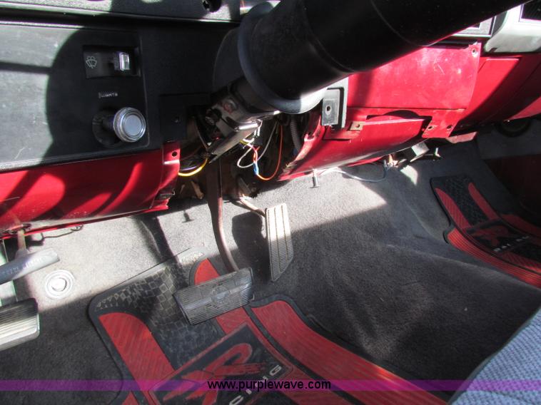 image for item B7033 1981 Chevrolet C10 pickup truck