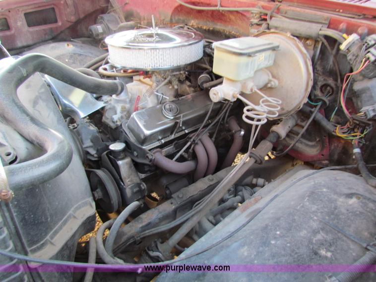 image for item B7033 1981 Chevrolet C10 pickup truck