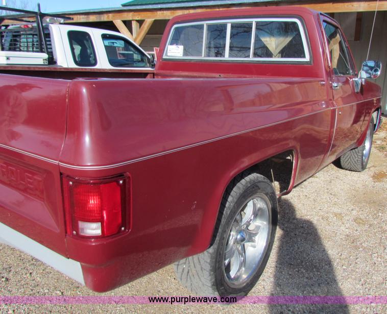 image for item B7033 1981 Chevrolet C10 pickup truck