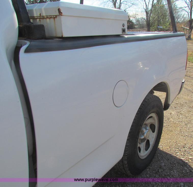 image for item B7034 1997 Ford F150 XL super cab pickup truck