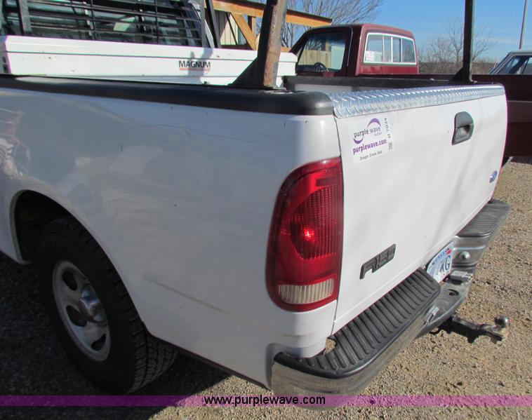 image for item B7034 1997 Ford F150 XL super cab pickup truck