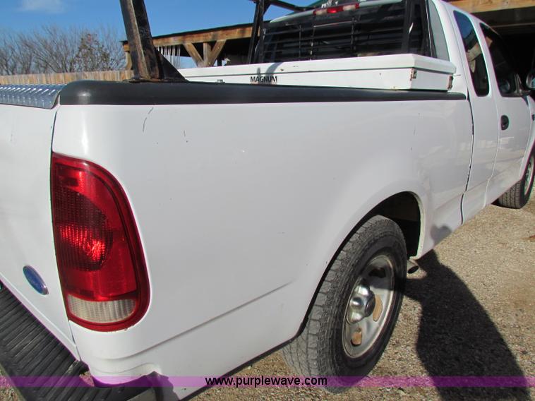 image for item B7034 1997 Ford F150 XL super cab pickup truck