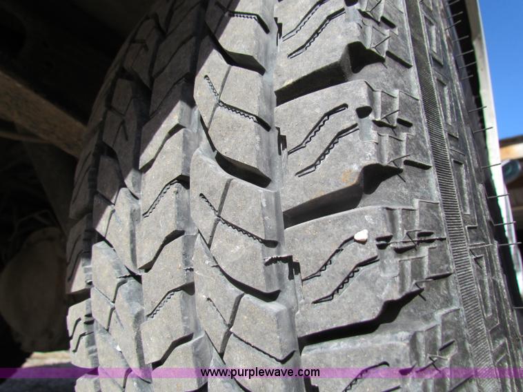 image for item B7034 1997 Ford F150 XL super cab pickup truck