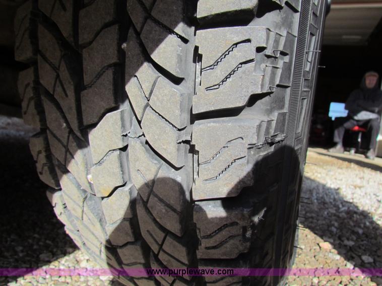 image for item B7034 1997 Ford F150 XL super cab pickup truck