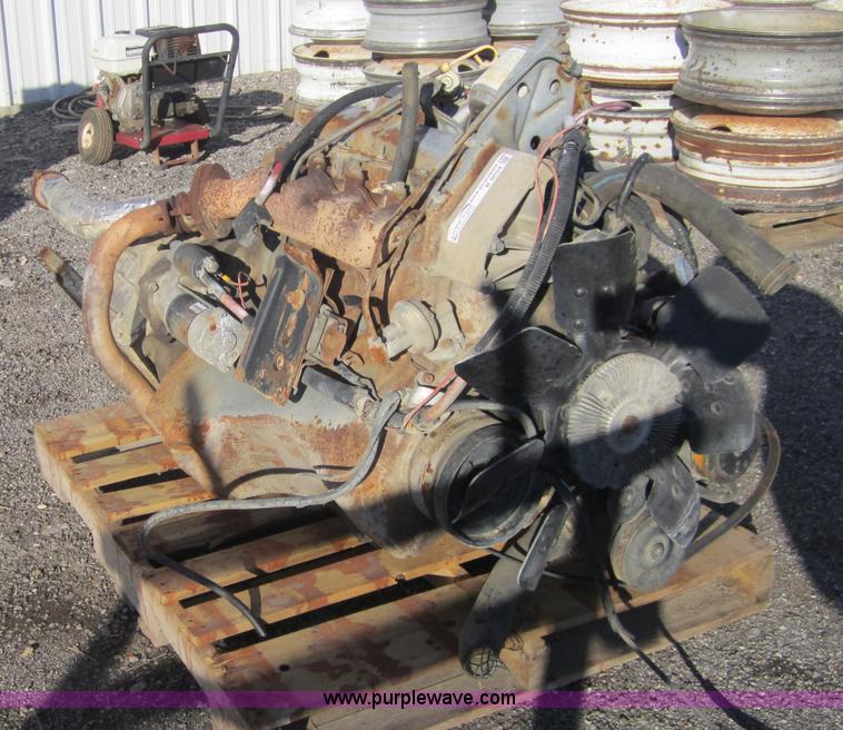 image for item B9034 1994 Ford 7.3L diesel motor