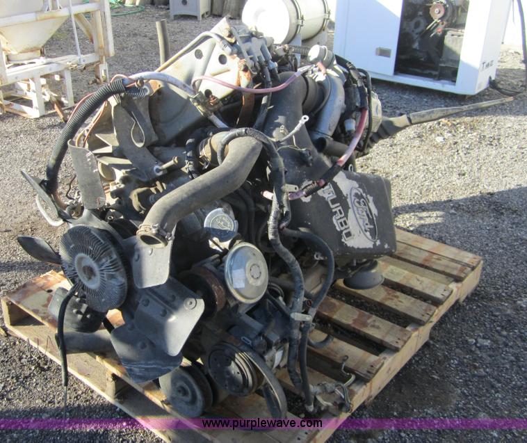 image for item B9034 1994 Ford 7.3L diesel motor