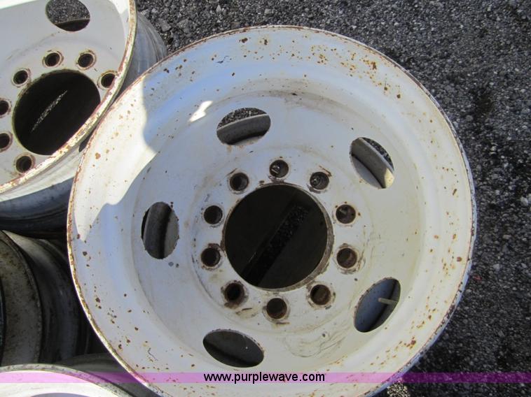 image for item B9037 (8) 22.5 Budd steel rims