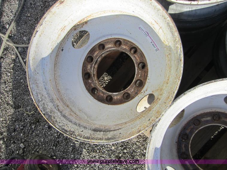 image for item B9037 (8) 22.5 Budd steel rims