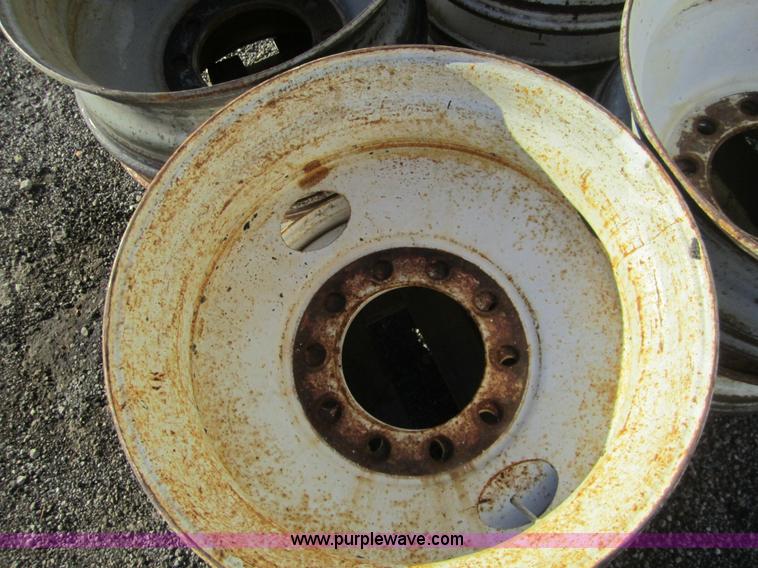 image for item B9038 (8) 24.5 Budd steel rims