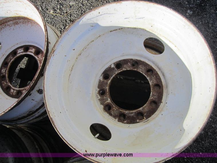 image for item B9038 (8) 24.5 Budd steel rims