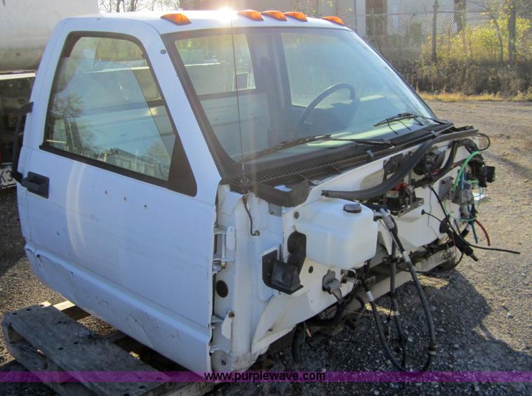 image for item B9046 1995 Chevrolet TopKick cab